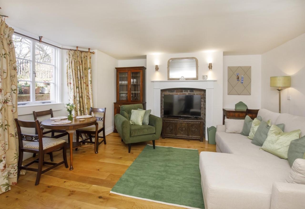 The Garden Square - Unique Luxury Apartment In Historic Garden Square - Ideal For 2 People Йорк Экстерьер фото