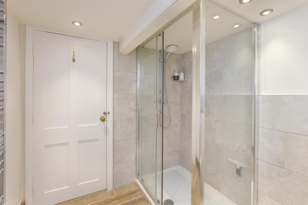 The Garden Square - Unique Luxury Apartment In Historic Garden Square - Ideal For 2 People Йорк Экстерьер фото