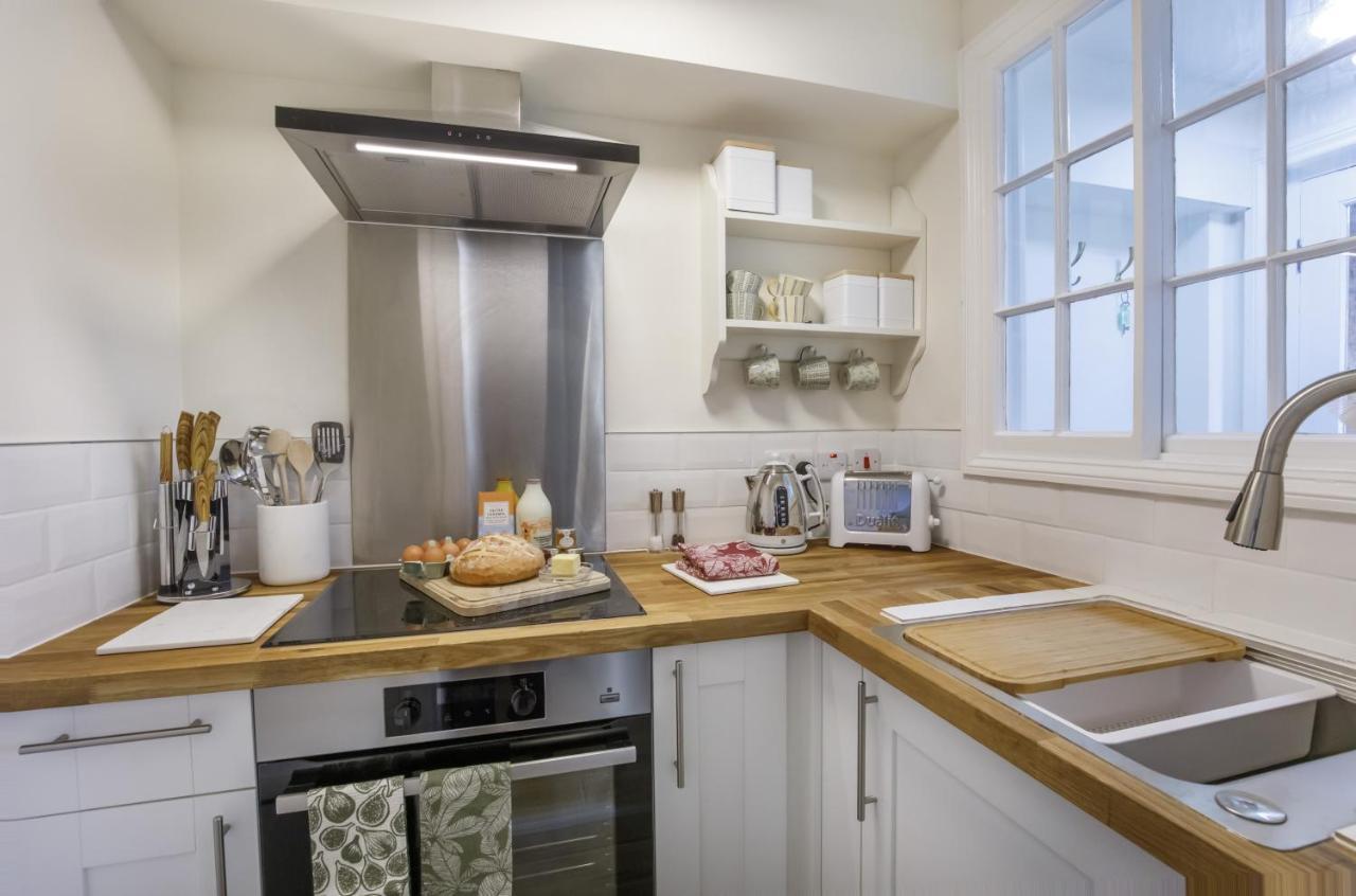 The Garden Square - Unique Luxury Apartment In Historic Garden Square - Ideal For 2 People Йорк Экстерьер фото